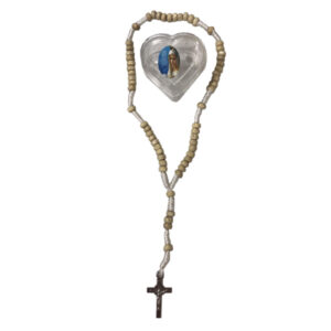 ROSARIO BEIGE CON CAJA CORAZÓN 2mm/19cm